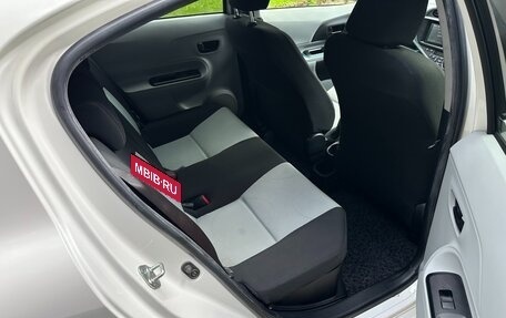 Toyota Aqua I, 2012 год, 785 000 рублей, 9 фотография