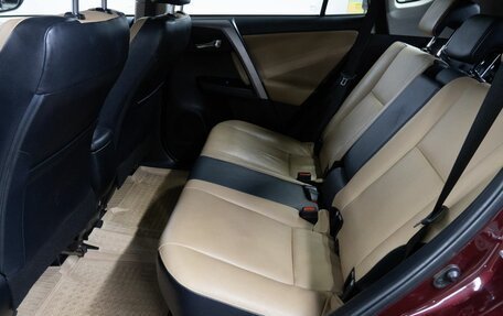 Toyota RAV4, 2017 год, 1 990 000 рублей, 15 фотография