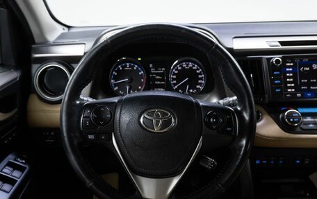 Toyota RAV4, 2017 год, 1 990 000 рублей, 19 фотография