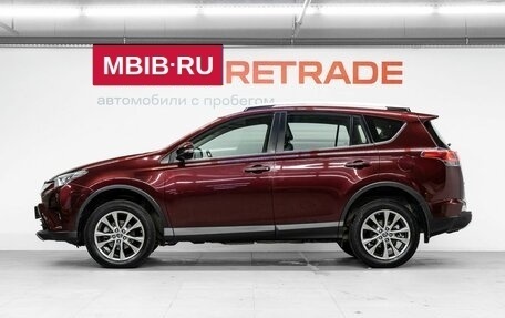 Toyota RAV4, 2017 год, 1 990 000 рублей, 9 фотография