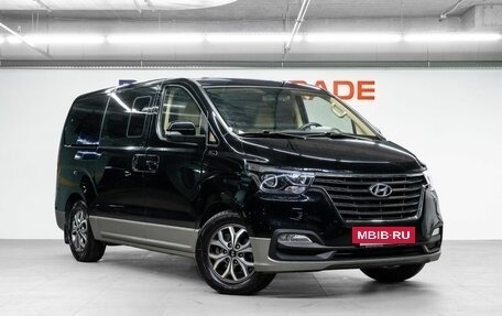 Hyundai H-1 II рестайлинг, 2019 год, 3 300 000 рублей, 4 фотография
