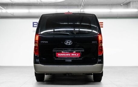 Hyundai H-1 II рестайлинг, 2019 год, 3 300 000 рублей, 7 фотография