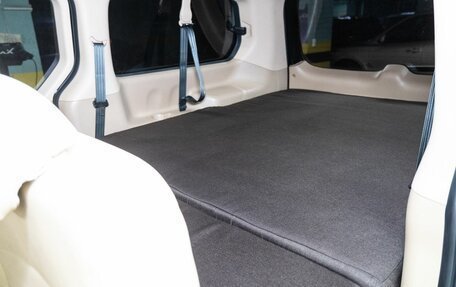 Hyundai H-1 II рестайлинг, 2019 год, 3 300 000 рублей, 16 фотография