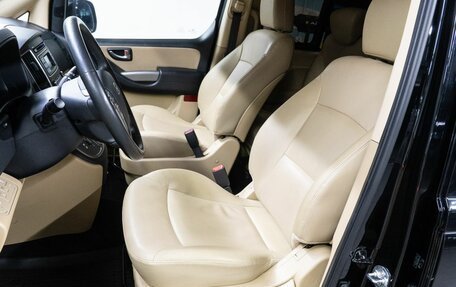 Hyundai H-1 II рестайлинг, 2019 год, 3 300 000 рублей, 14 фотография