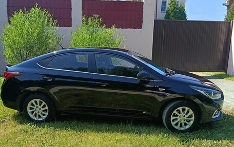 Hyundai Solaris II рестайлинг, 2018 год, 1 290 000 рублей, 3 фотография
