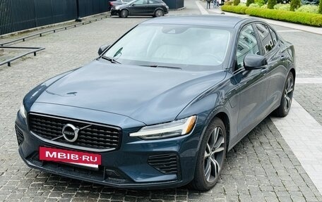 Volvo S60 III, 2022 год, 3 900 000 рублей, 3 фотография