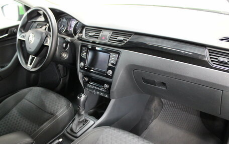 Skoda Rapid I, 2017 год, 1 395 000 рублей, 11 фотография