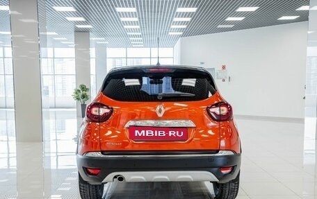 Renault Kaptur I рестайлинг, 2016 год, 1 232 000 рублей, 8 фотография