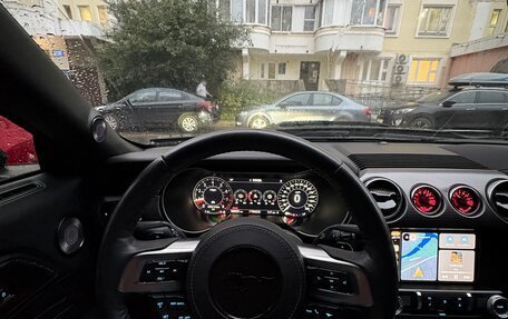 Ford Mustang VI рестайлинг, 2018 год, 3 200 000 рублей, 5 фотография
