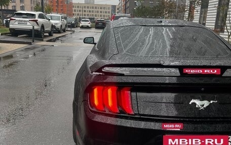 Ford Mustang VI рестайлинг, 2018 год, 3 200 000 рублей, 2 фотография