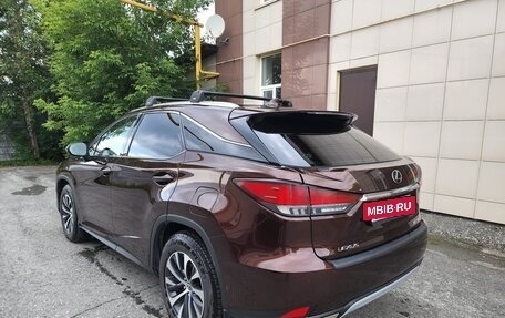 Lexus RX IV рестайлинг, 2020 год, 3 990 000 рублей, 5 фотография