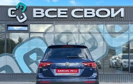 Volkswagen Tiguan II, 2017 год, 1 890 000 рублей, 6 фотография