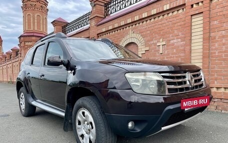 Renault Duster I рестайлинг, 2014 год, 890 000 рублей, 2 фотография