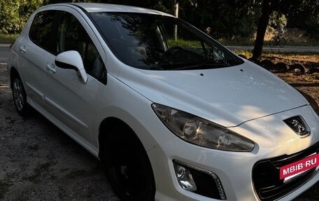 Peugeot 308 II, 2012 год, 560 000 рублей, 3 фотография