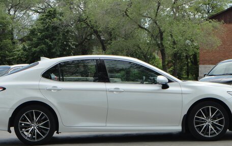 Toyota Camry, 2021 год, 3 190 000 рублей, 4 фотография
