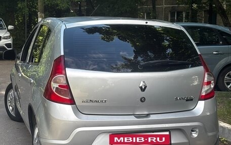Renault Sandero I, 2013 год, 570 000 рублей, 3 фотография