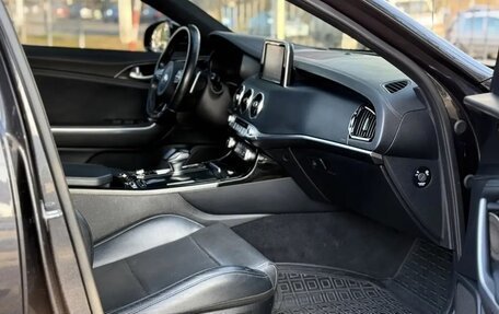 KIA Stinger I, 2018 год, 7 фотография