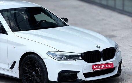 BMW 5 серия, 2019 год, 4 400 000 рублей, 6 фотография