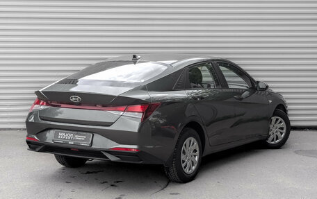 Hyundai Elantra, 2022 год, 2 100 000 рублей, 5 фотография