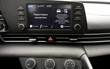 Hyundai Elantra, 2022 год, 2 100 000 рублей, 15 фотография