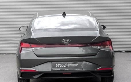 Hyundai Elantra, 2022 год, 2 100 000 рублей, 6 фотография
