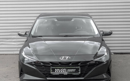 Hyundai Elantra, 2022 год, 2 100 000 рублей, 2 фотография