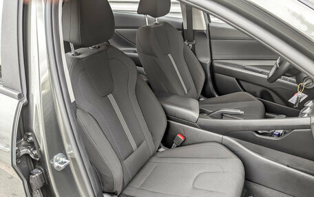 Hyundai Elantra, 2022 год, 2 100 000 рублей, 23 фотография