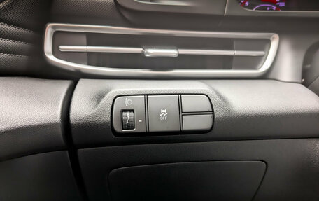 Hyundai Elantra, 2022 год, 2 100 000 рублей, 27 фотография