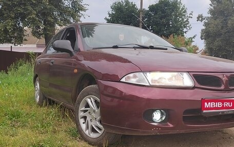 Mitsubishi Carisma I, 1995 год, 270 000 рублей, 1 фотография