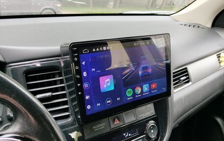 Mitsubishi Outlander III рестайлинг 3, 2017 год, 2 150 000 рублей, 11 фотография