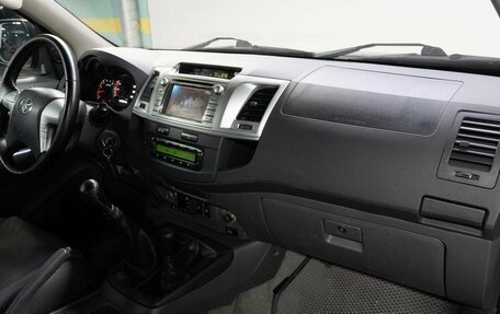 Toyota Hilux VII, 2012 год, 1 575 000 рублей, 16 фотография