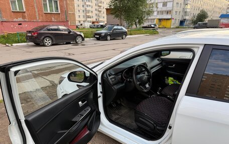 KIA Rio III рестайлинг, 2012 год, 650 000 рублей, 6 фотография