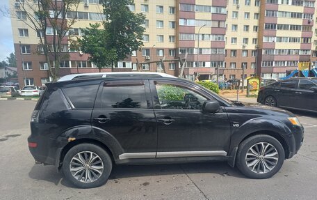 Mitsubishi Outlander III рестайлинг 3, 2008 год, 1 300 000 рублей, 2 фотография