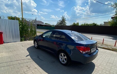 Chevrolet Cruze II, 2010 год, 480 000 рублей, 3 фотография