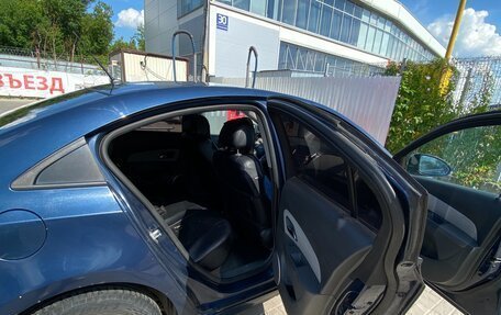 Chevrolet Cruze II, 2010 год, 480 000 рублей, 10 фотография