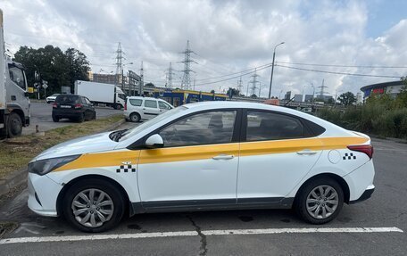 Hyundai Solaris II рестайлинг, 2020 год, 990 000 рублей, 2 фотография