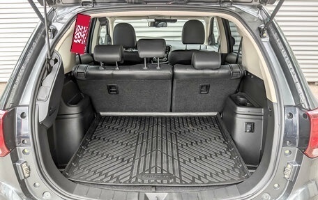 Mitsubishi Outlander III рестайлинг 3, 2019 год, 2 600 000 рублей, 10 фотография