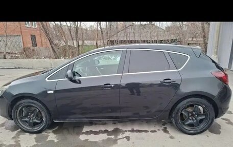 Opel Astra J, 2011 год, 510 000 рублей, 3 фотография