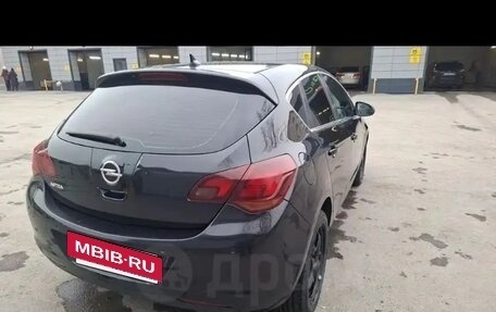 Opel Astra J, 2011 год, 510 000 рублей, 18 фотография