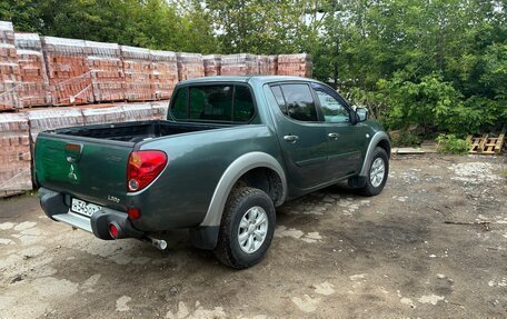 Mitsubishi L200 IV рестайлинг, 2011 год, 1 400 000 рублей, 4 фотография