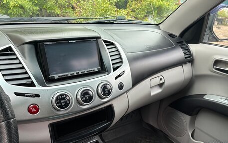 Mitsubishi L200 IV рестайлинг, 2011 год, 1 400 000 рублей, 13 фотография