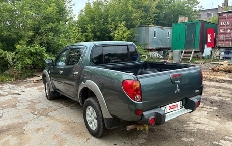 Mitsubishi L200 IV рестайлинг, 2011 год, 1 400 000 рублей, 5 фотография