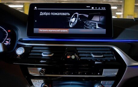 BMW 5 серия, 2021 год, 6 500 000 рублей, 14 фотография