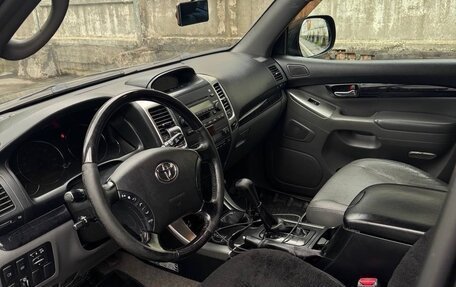 Toyota Land Cruiser Prado 120 рестайлинг, 2008 год, 1 750 000 рублей, 8 фотография