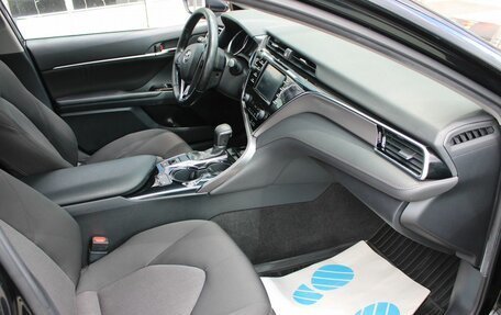 Toyota Camry, 2020 год, 2 230 000 рублей, 16 фотография