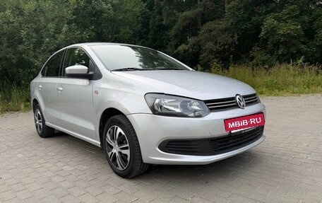 Volkswagen Polo VI (EU Market), 2012 год, 670 000 рублей, 2 фотография