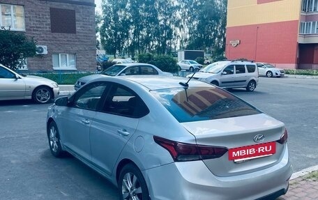 Hyundai Solaris II рестайлинг, 2017 год, 750 000 рублей, 3 фотография