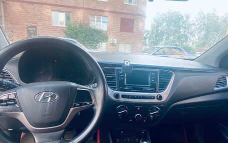 Hyundai Solaris II рестайлинг, 2017 год, 750 000 рублей, 6 фотография