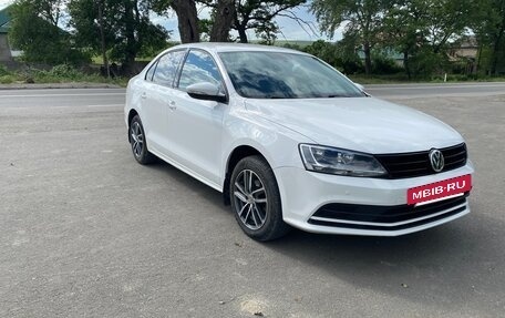 Volkswagen Jetta VI, 2015 год, 1 155 000 рублей, 2 фотография