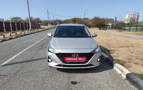 Hyundai Solaris II рестайлинг, 2020 год, 1 500 000 рублей, 4 фотография